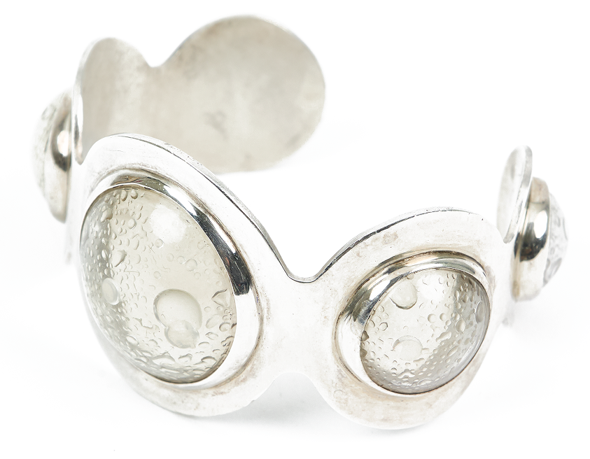 Opposite angled front view of Condensation Cuff